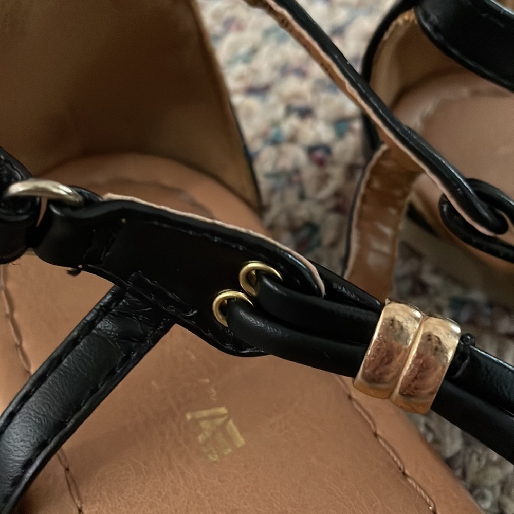 Sandals - Picture 3 of 7